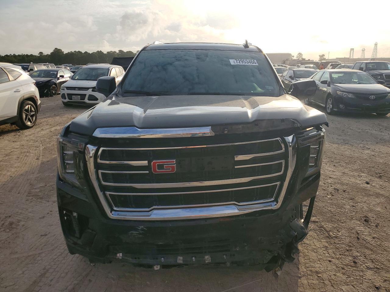 2022 GMC Yukon Slt - Image 5