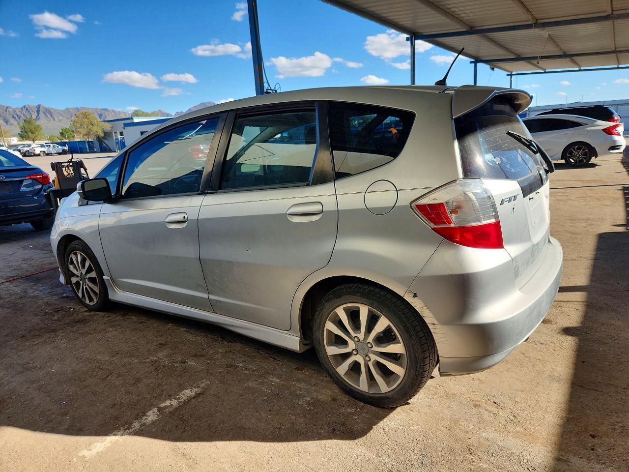 2012 Honda Fit Sport - Фото 2