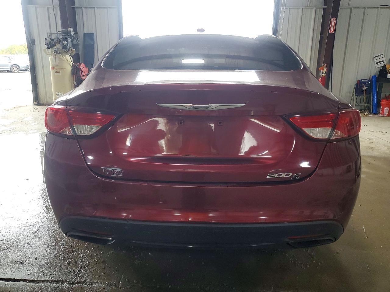 2015 Chrysler 200 S - Фото 6