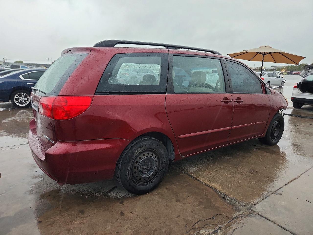 2007 Toyota Sienna Ce - Image 3