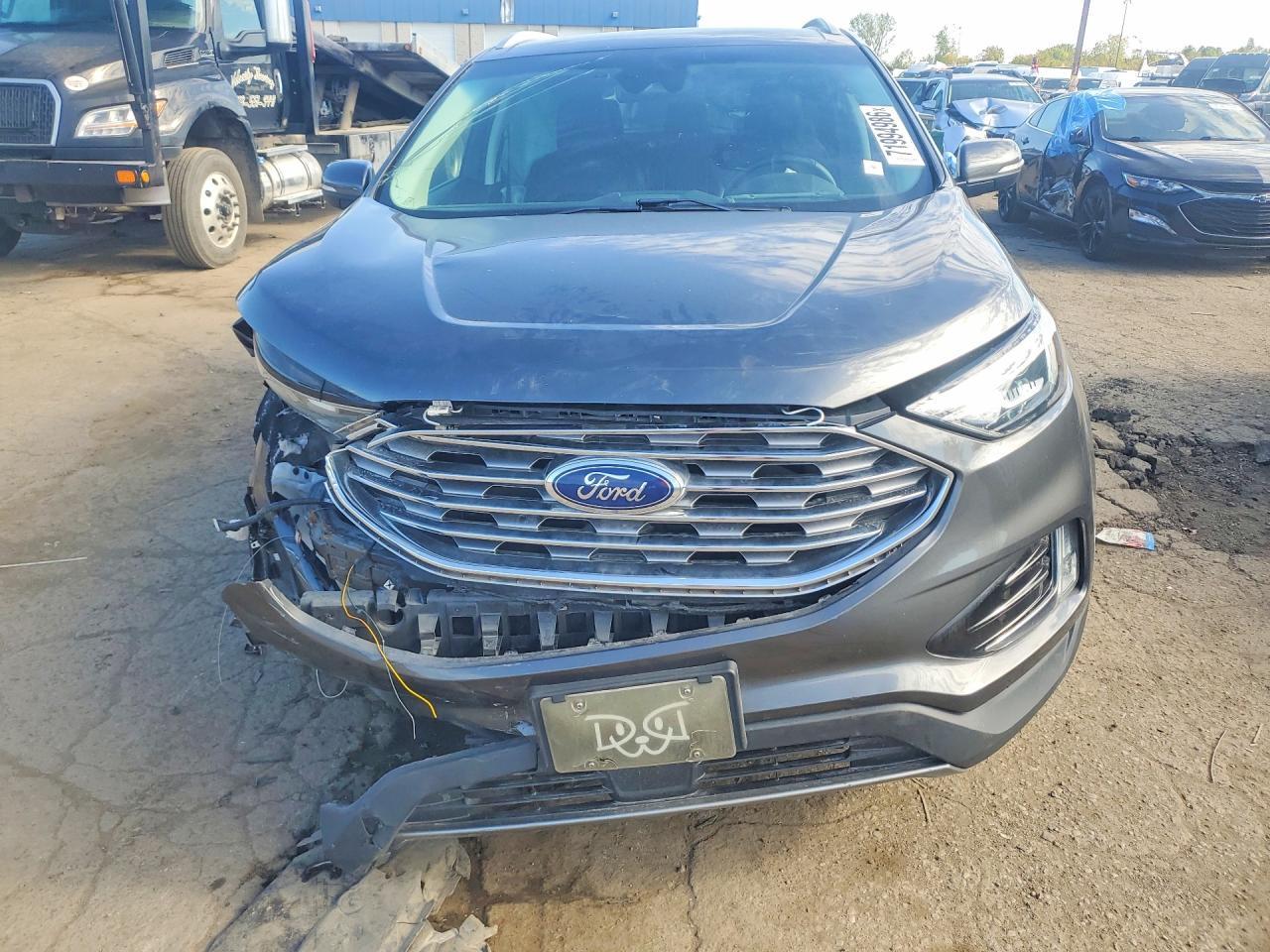 2020 Ford Edge Sel - Фото 5