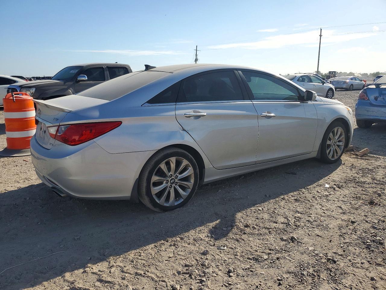 2012 Hyundai Sonata Limited 2.0T - Фото 3