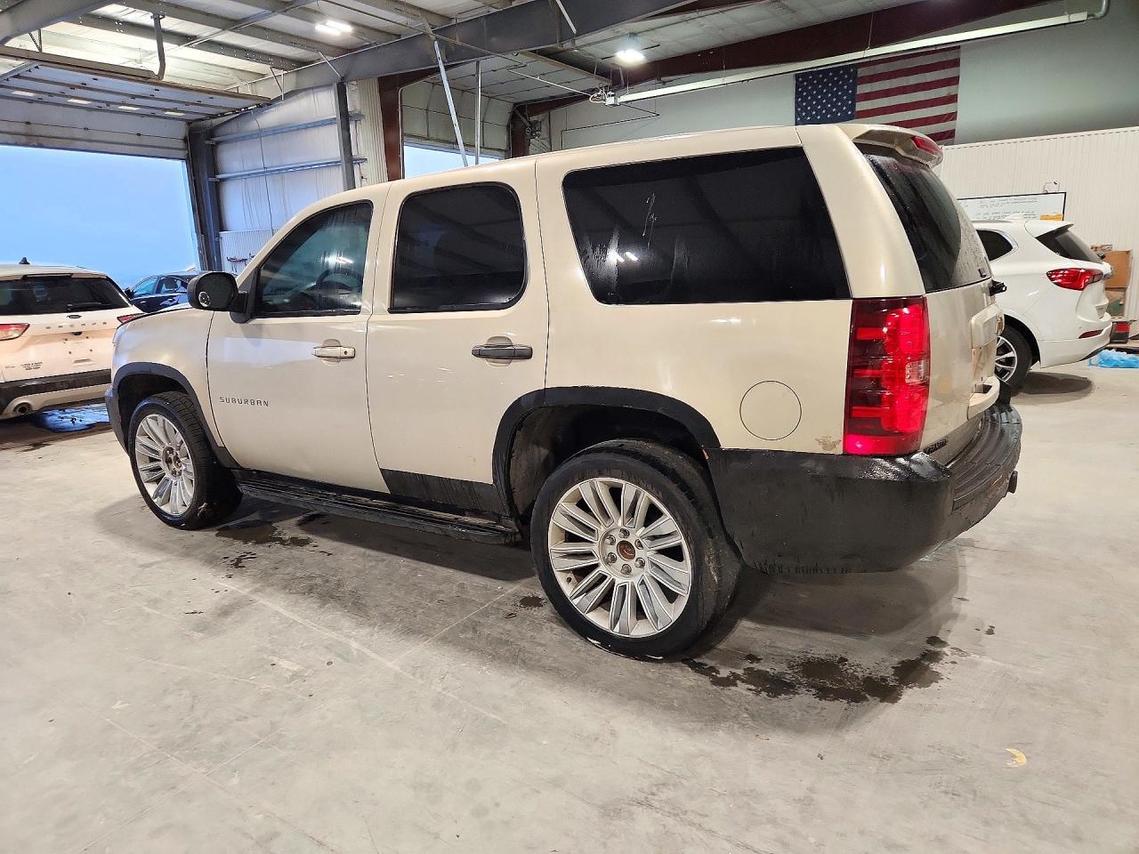 2009 Chevrolet Tahoe Special - Image 2