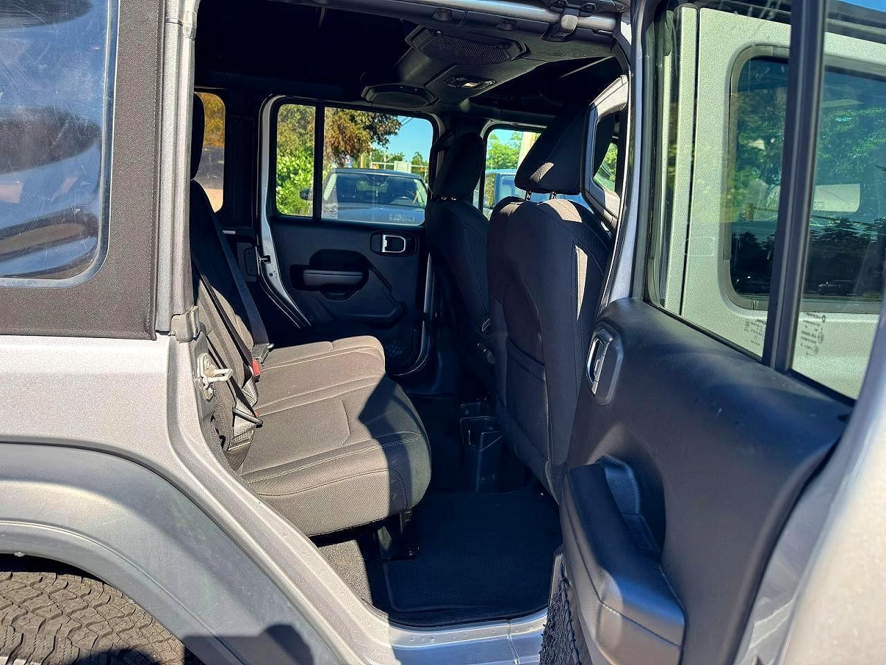 2018 Jeep Wrangler Unlimited Sport - Image 6