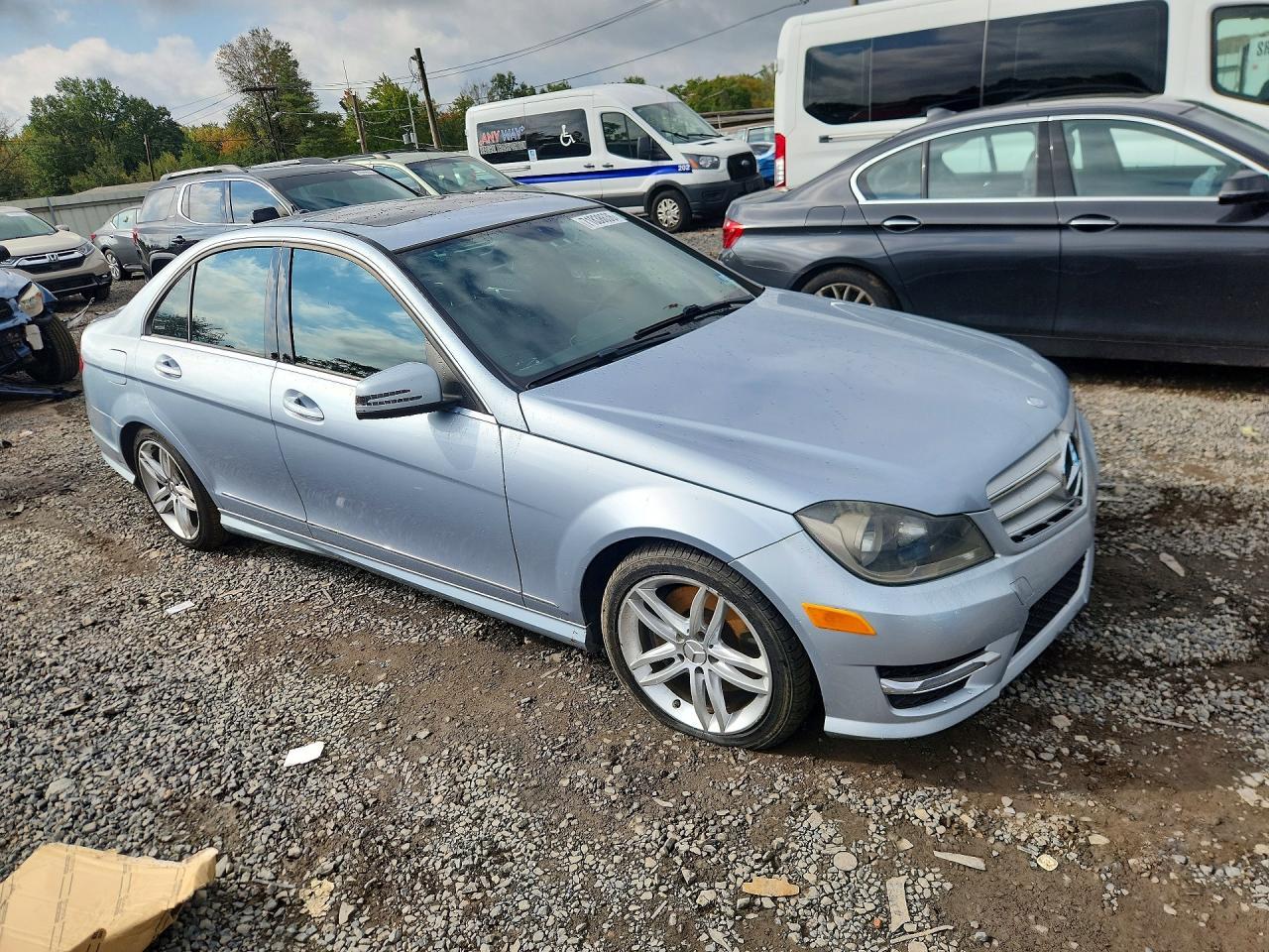 2013 Mercedes-Benz C 300 4Matic - Image 4