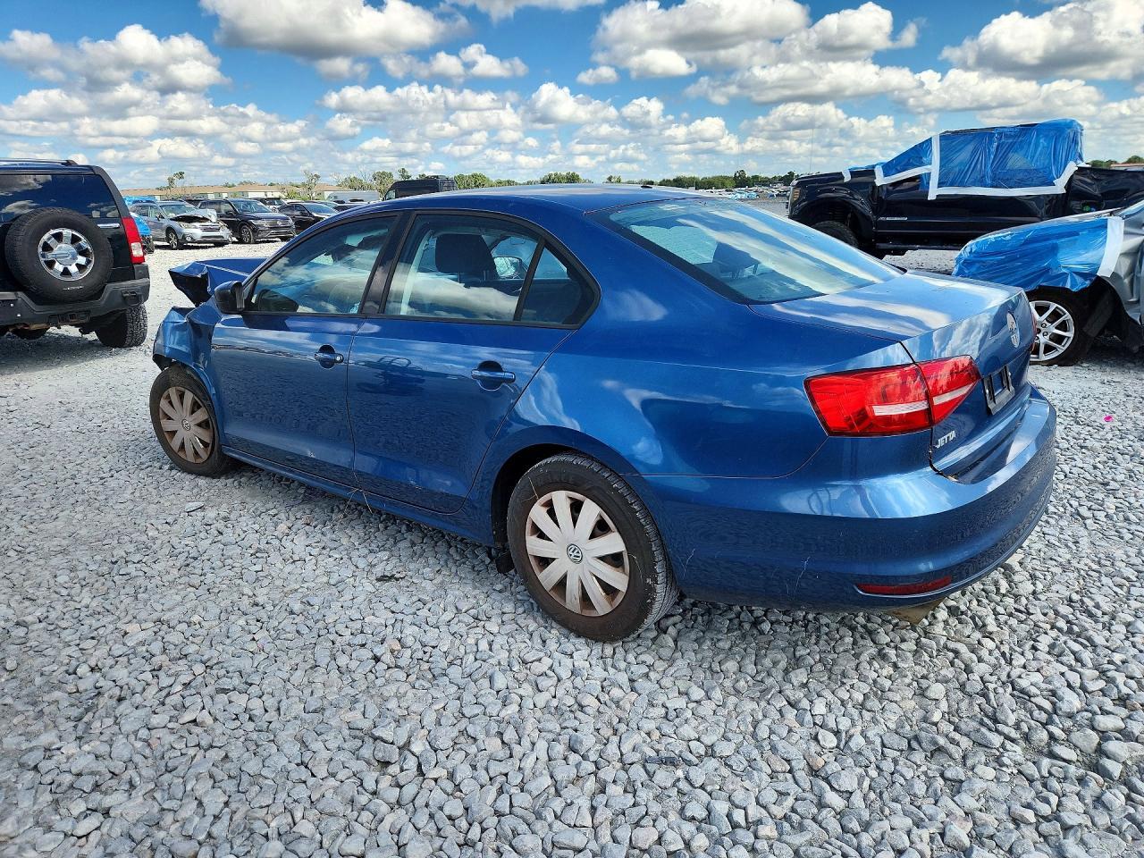2015 Volkswagen Jetta Base - Image 2
