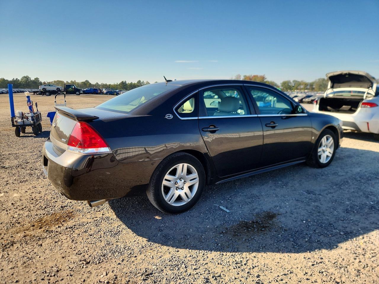 2009 Chevrolet Impala 2Lt - Фото 3