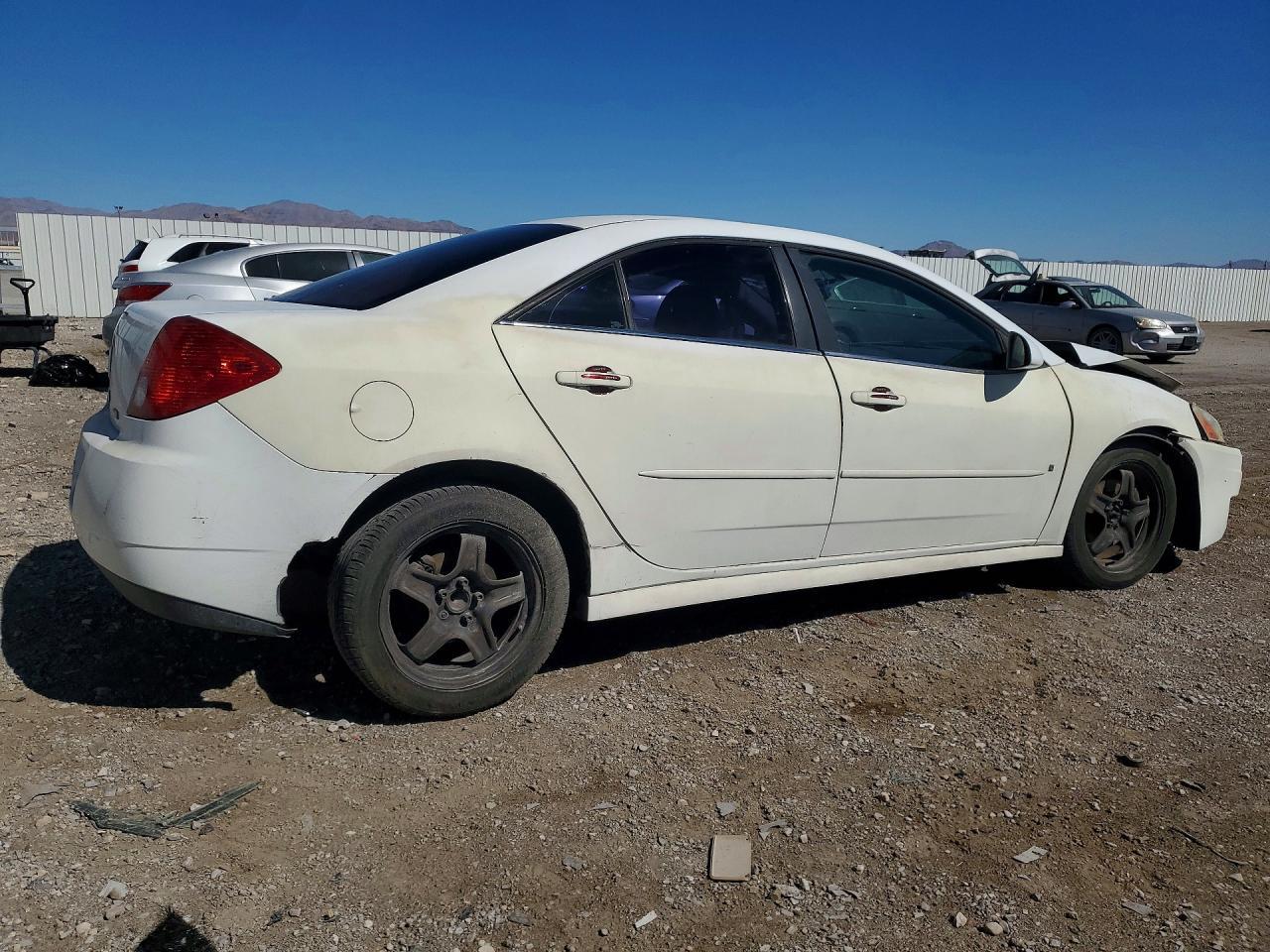 2010 Pontiac G6 - Фото 3