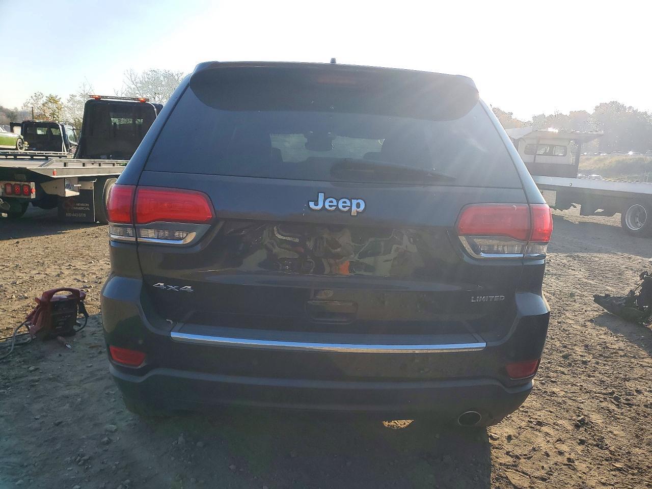 2017 Jeep Grand Cherokee Limited - Image 6