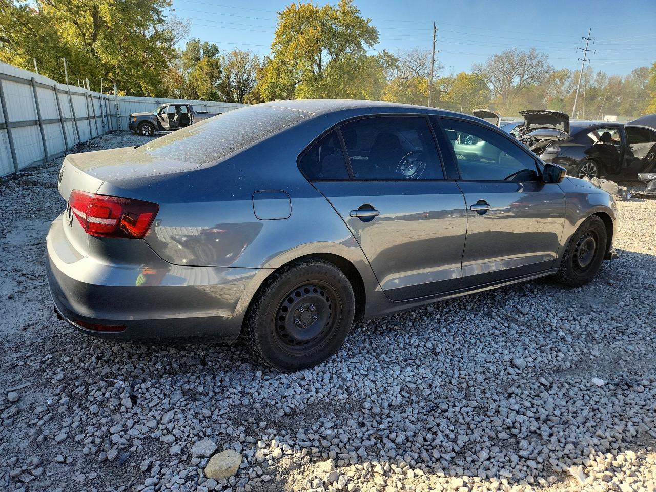 2016 Volkswagen Jetta S - Фото 3
