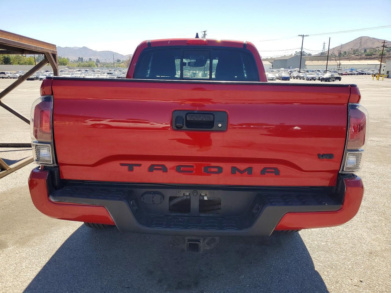 2022 Toyota Tacoma Trd Sport - Image 6
