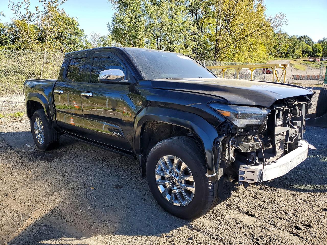 2025 Toyota Tacoma Limited - Image 4