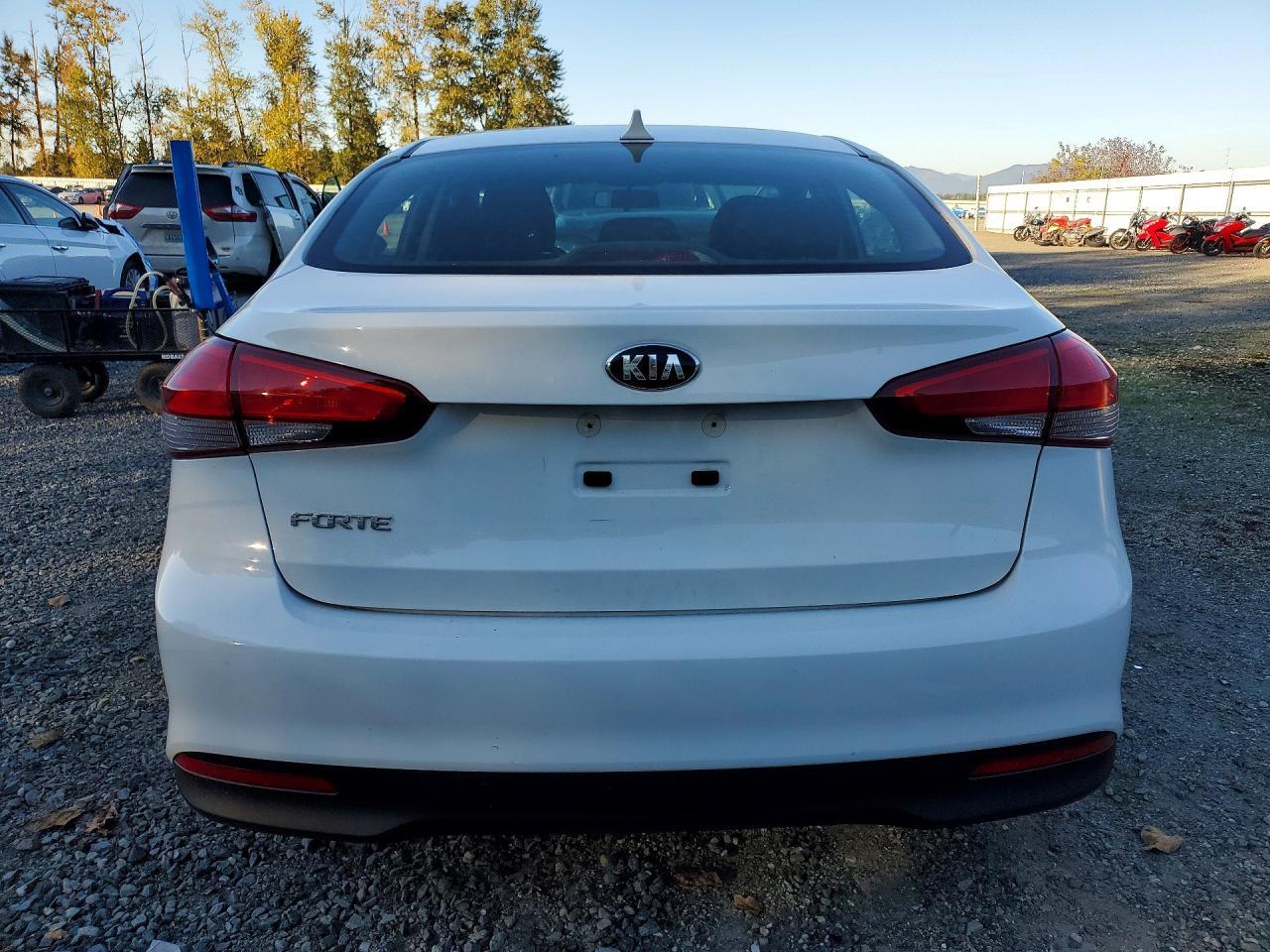 2018 Kia Forte Lx - Image 6