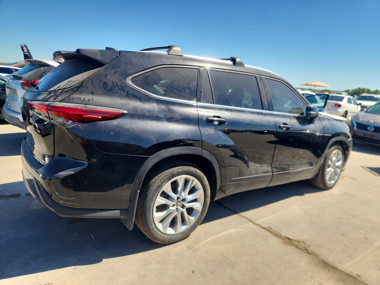 2023 Toyota Highlander Limited - Фото 3
