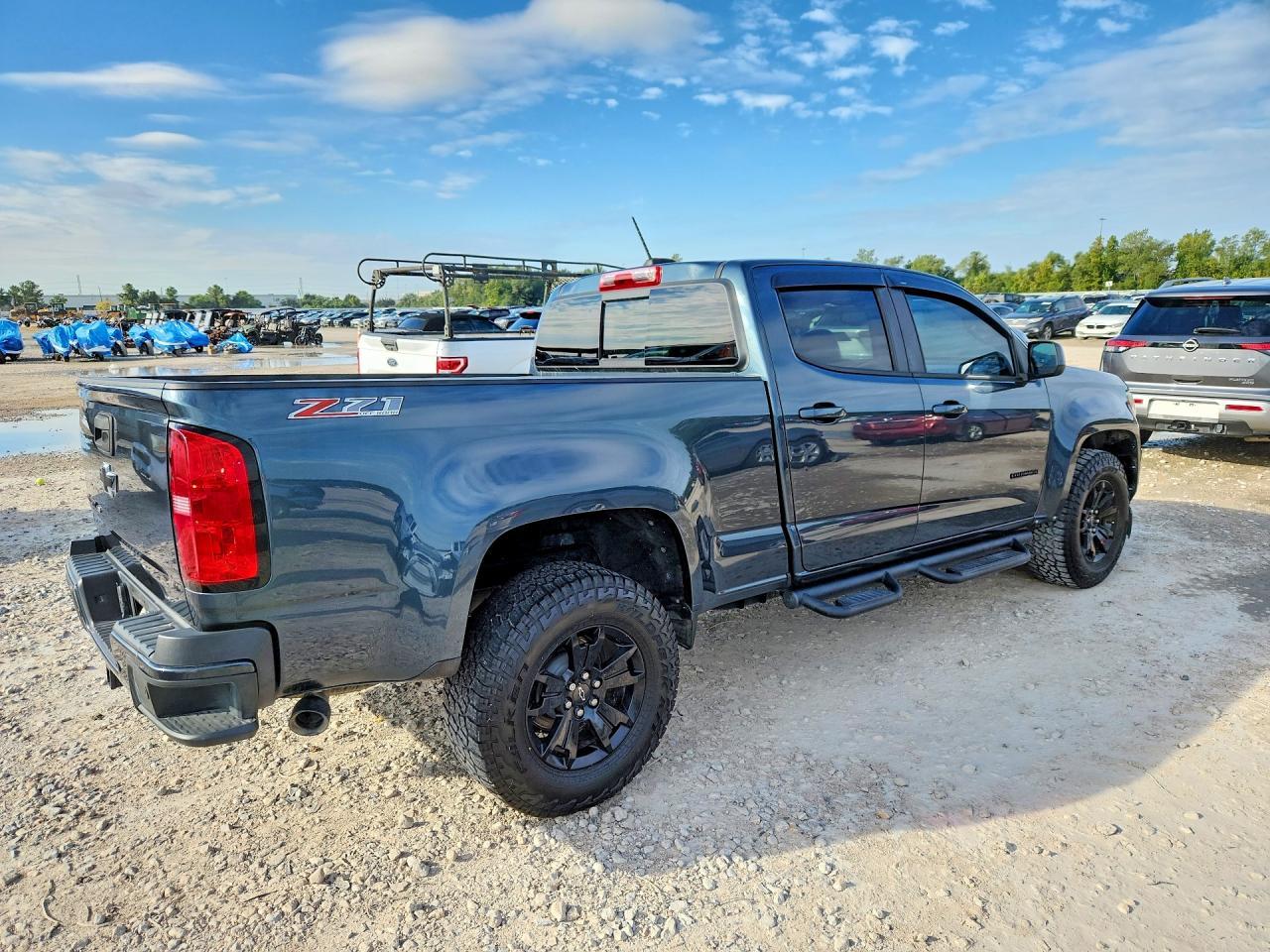 2020 Chevrolet Colorado Z71 - Фото 3