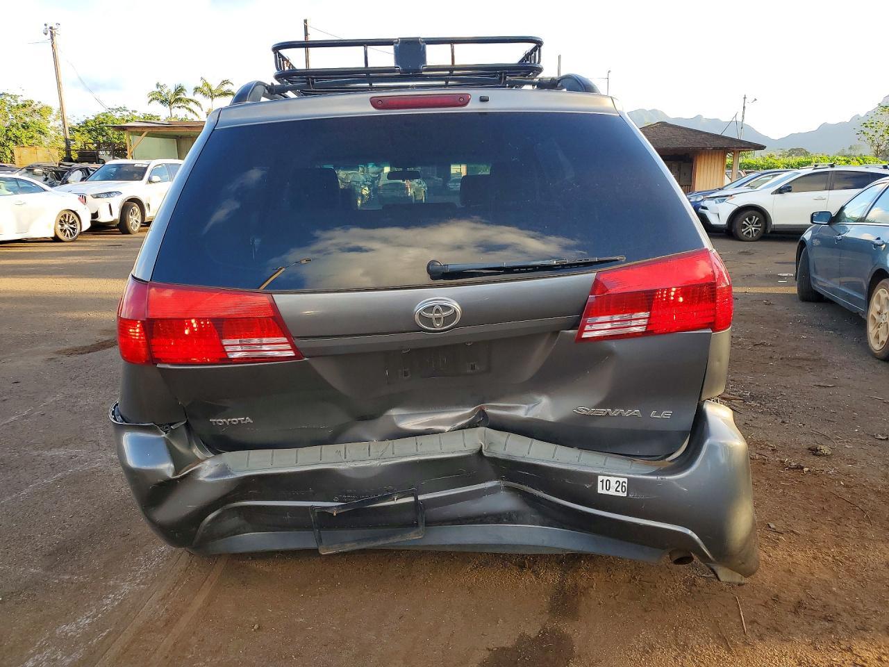 2005 Toyota Sienna Ce 7 Passenger - Image 6