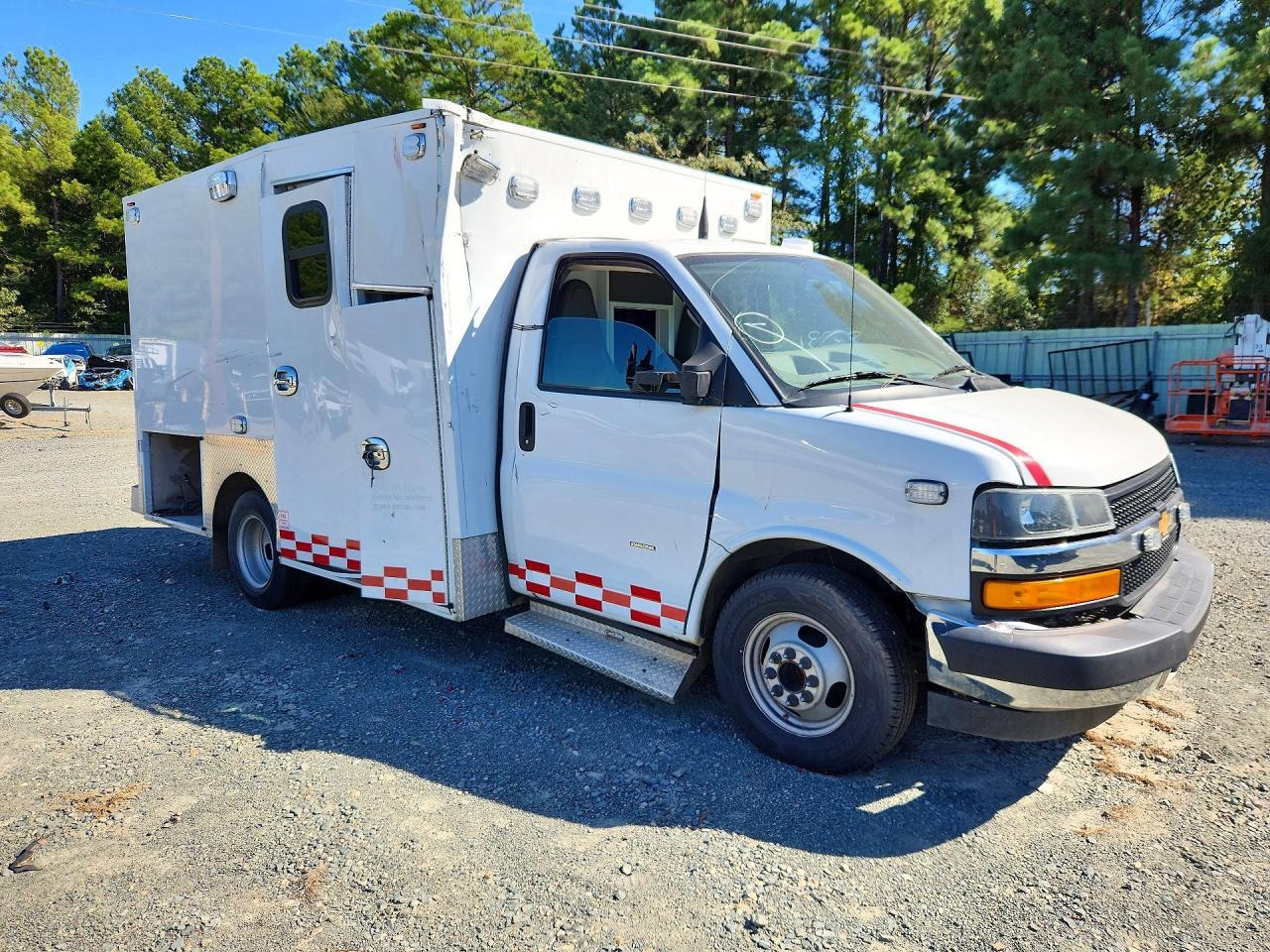 2023 Chevrolet Express G3 - Box Truck - Фото 4