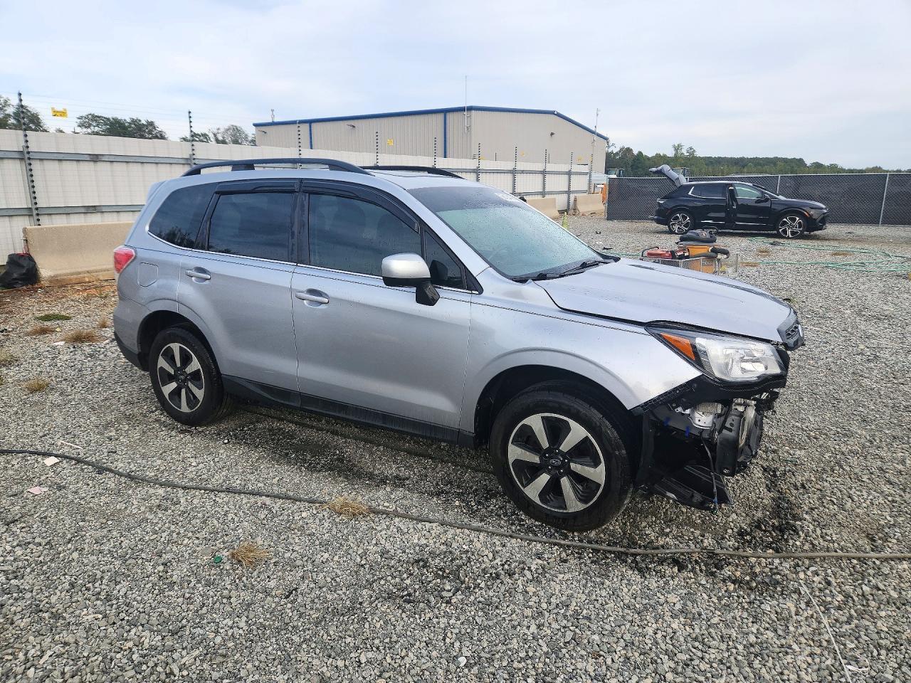 2017 Subaru Forester 2.5I Limited - Image 4
