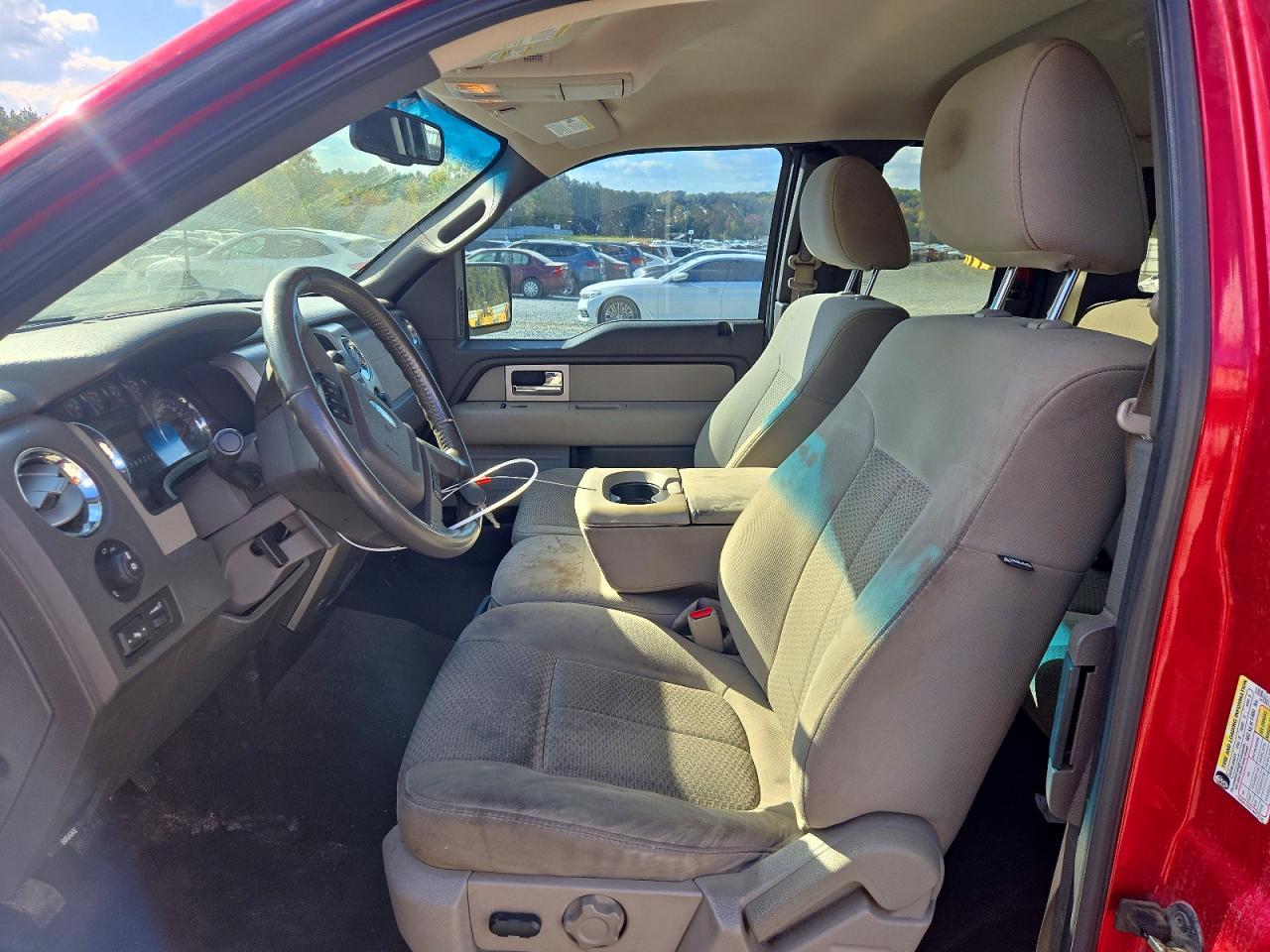 2010 Ford F150 Super Cab - Фото 7