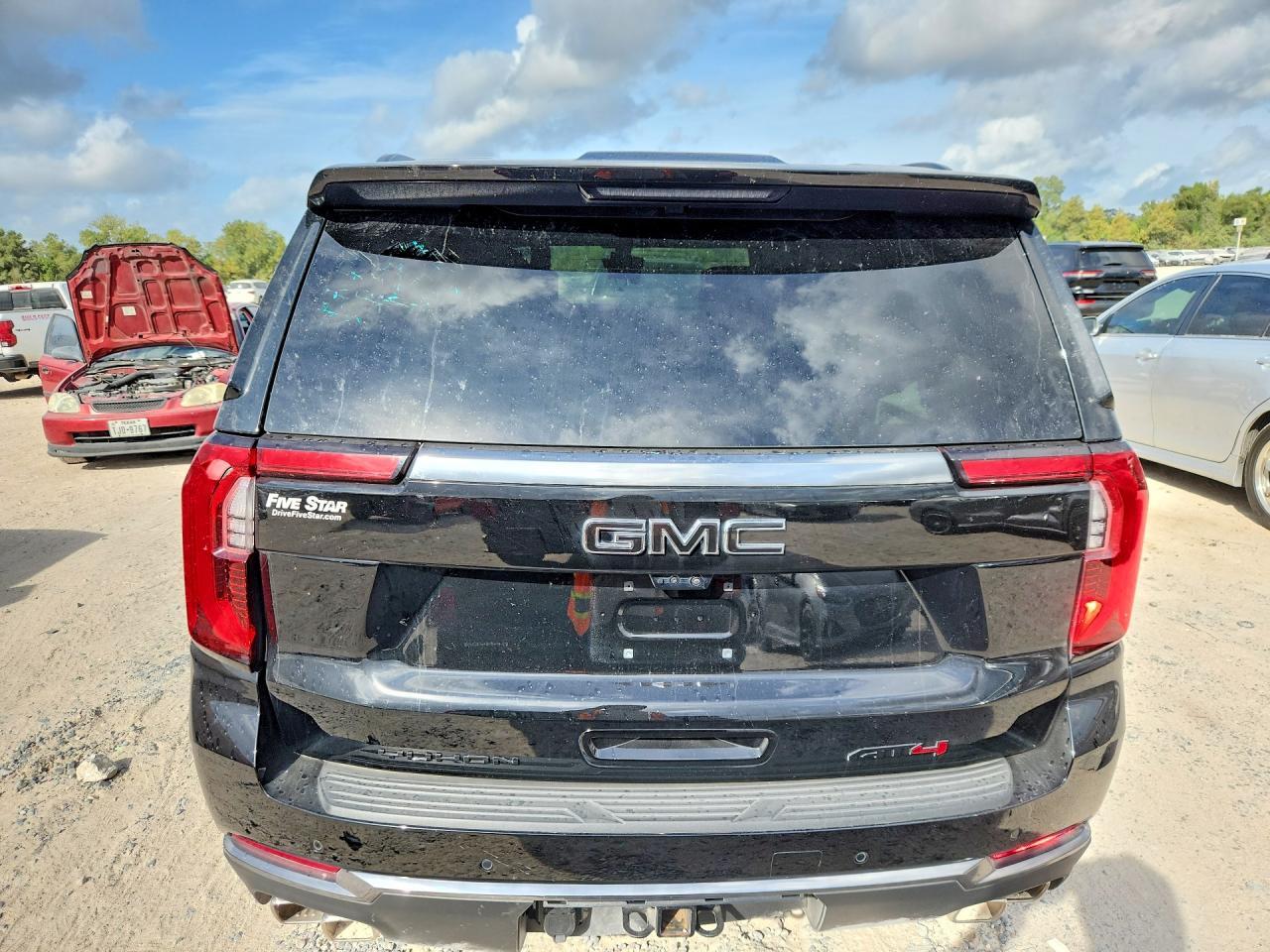 2026 GMC Yukon At4 - Фото 6
