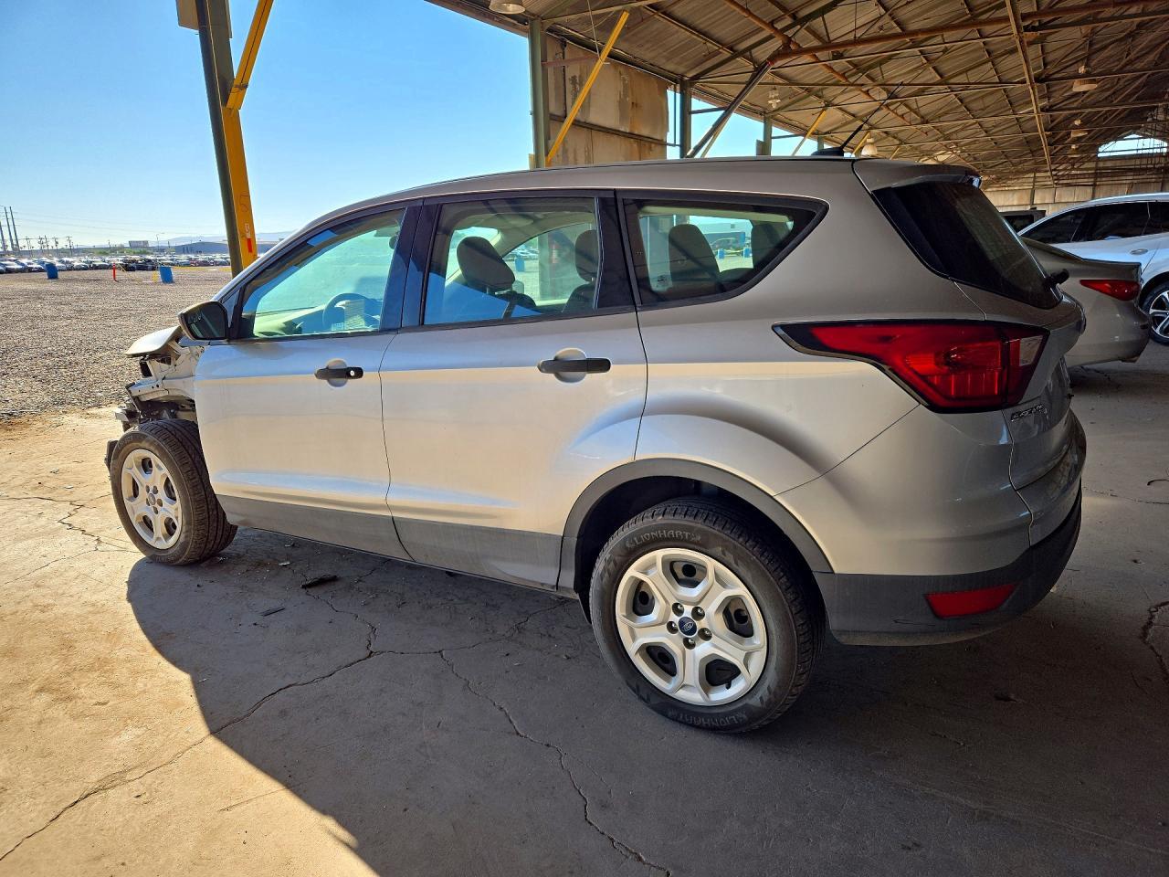 2019 Ford Escape S - Фото 2