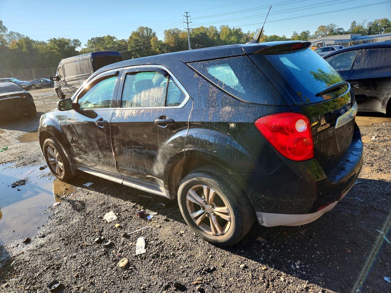 2012 Chevrolet Equinox Ls - Image 2