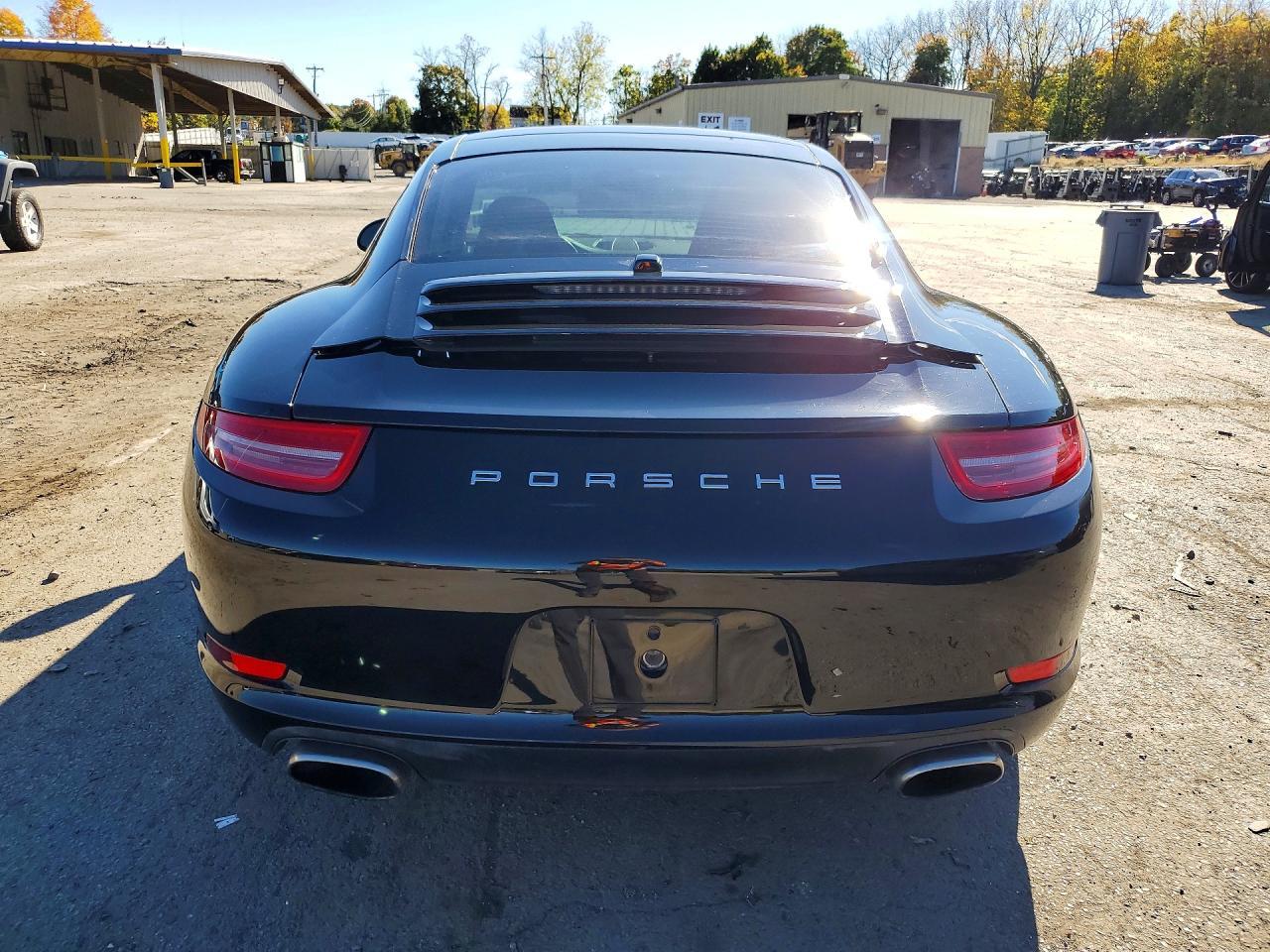 2014 Porsche 911 Carrera - Image 6