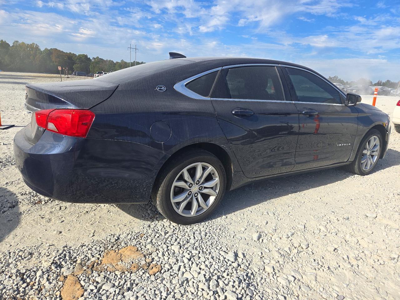 2017 Chevrolet Impala Lt - Image 3