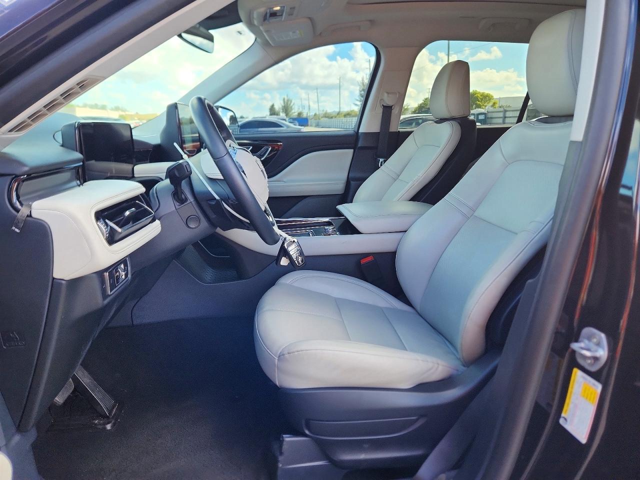2025 Lincoln Aviator - Фото 7