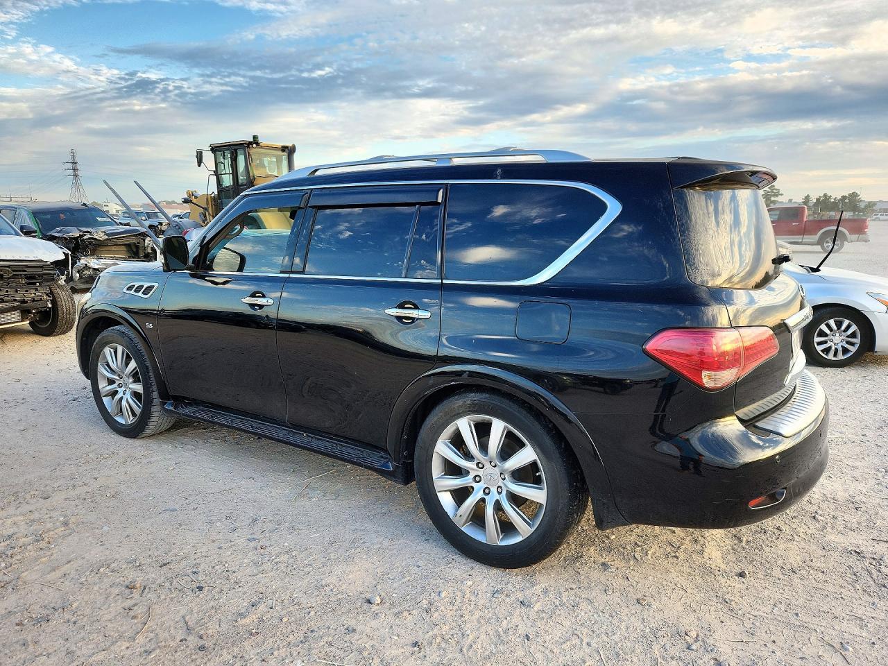 2014 Infiniti Qx80 Base - Image 2