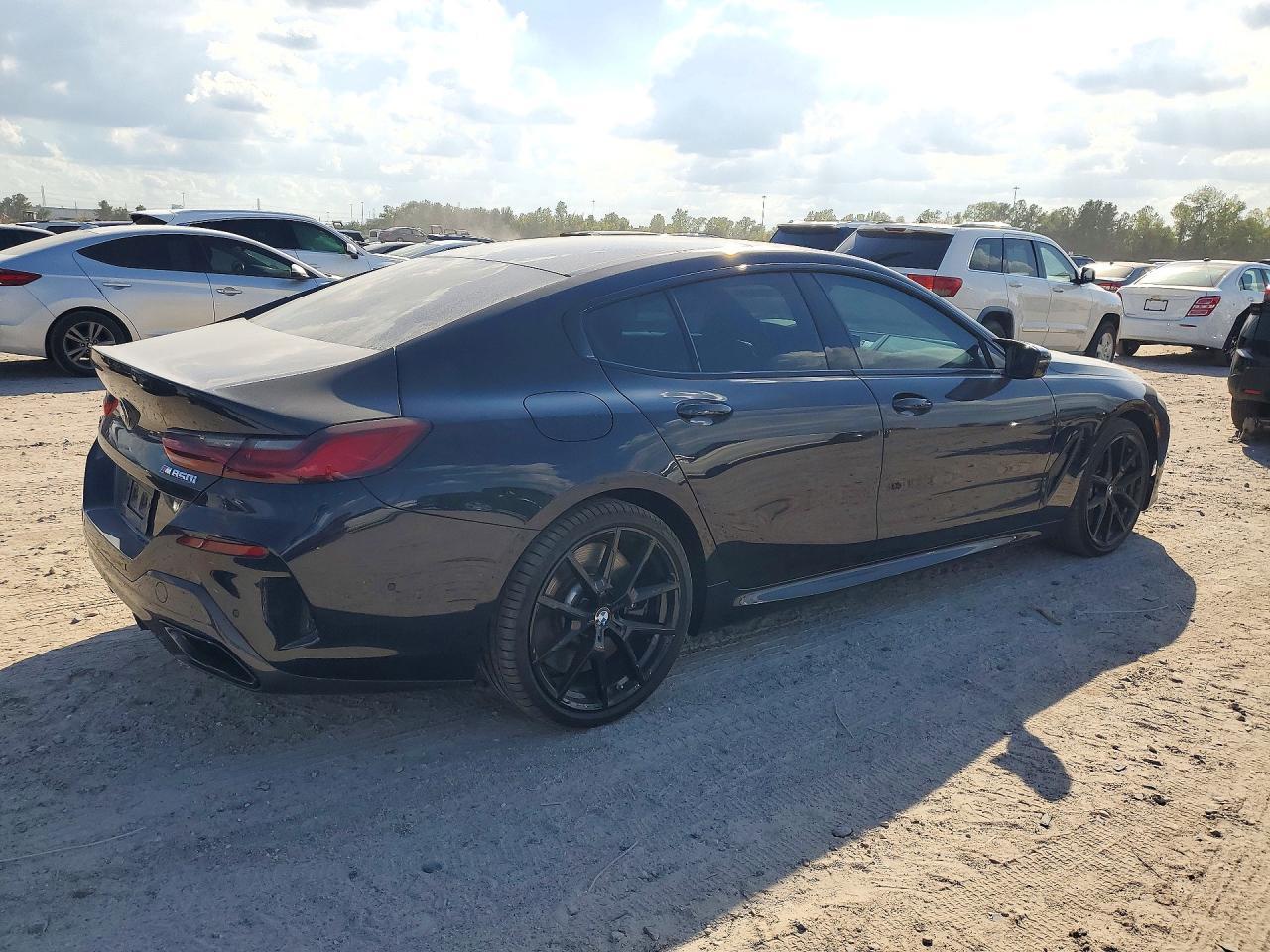 2024 BMW M850Xi - Фото 3
