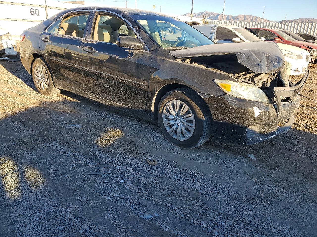 2010 Toyota Camry Le - Image 4