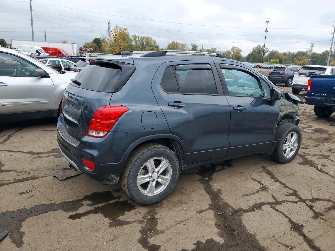 2021 Chevrolet Trax 1Lt - Фото 3