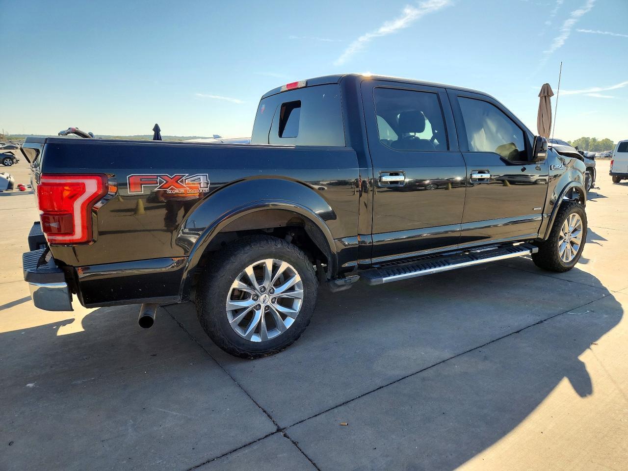 2015 Ford F150 Lariat - Фото 3