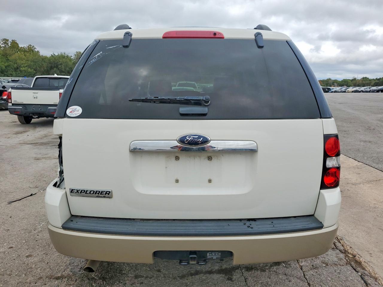2008 Ford Explorer - Image 6