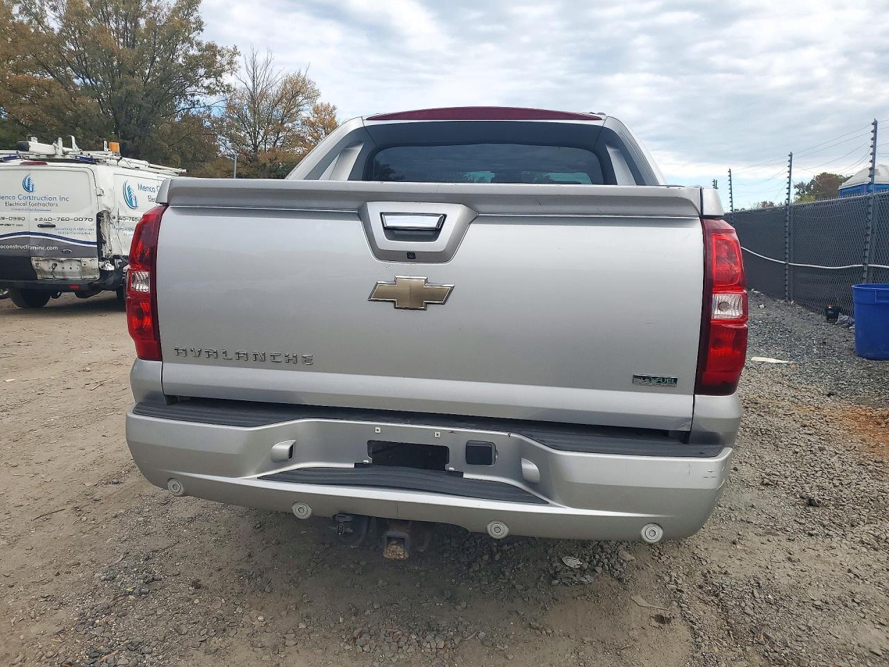 2011 Chevrolet Avalanche Ltz - Image 6