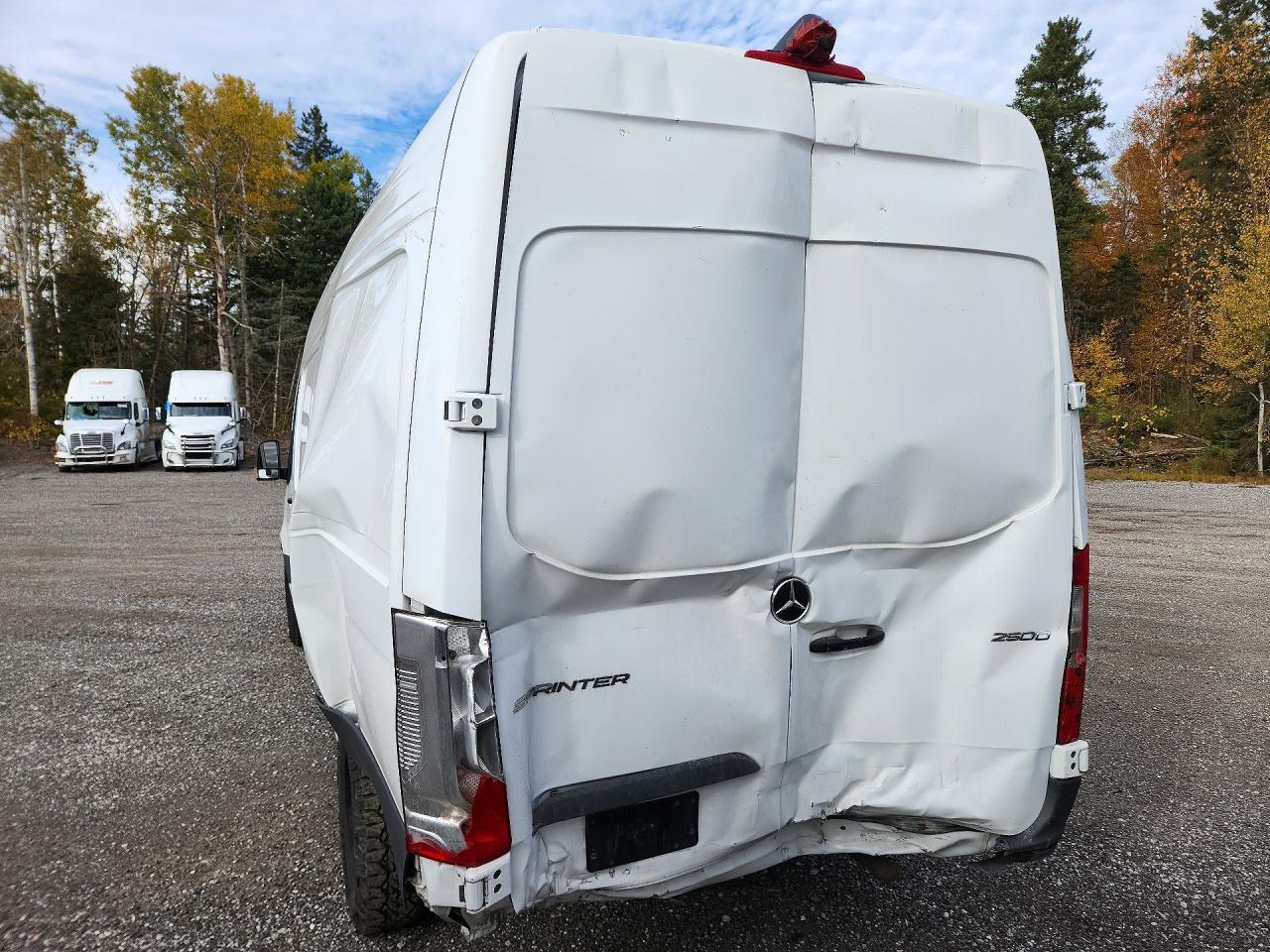 2024 Mercedes-Benz Sprinter 2500 - Image 6