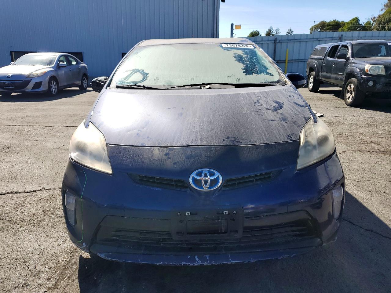 2014 Toyota Prius Three - Фото 5
