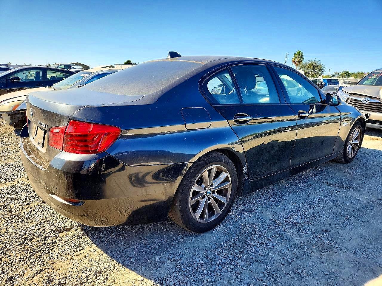 2015 BMW 528 I - Фото 3