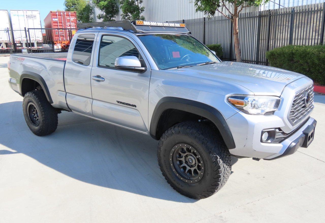 2020 Toyota Tacoma Trd Off-Road - Image 2