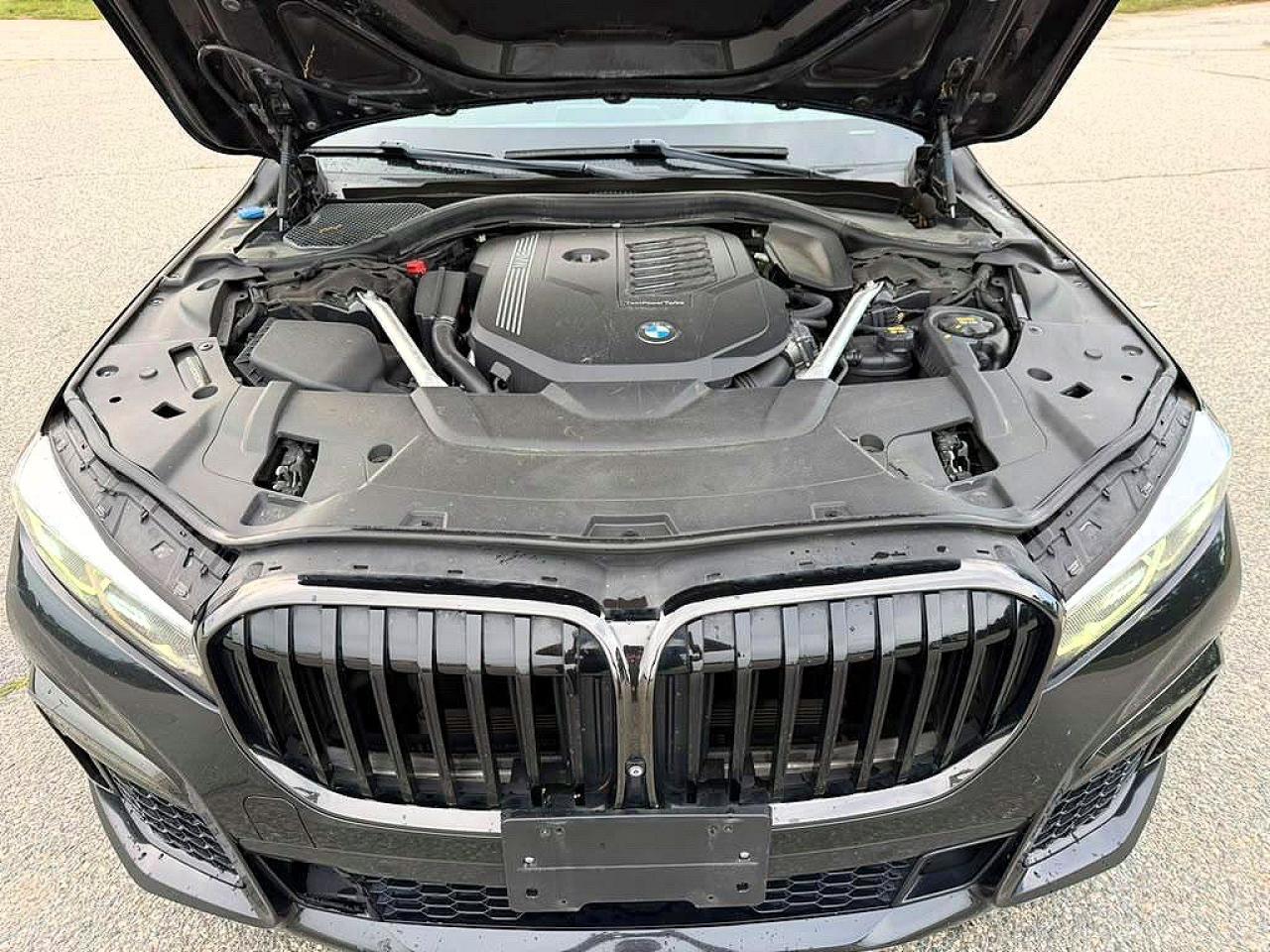 2022 BMW 740 Xi - Image 7