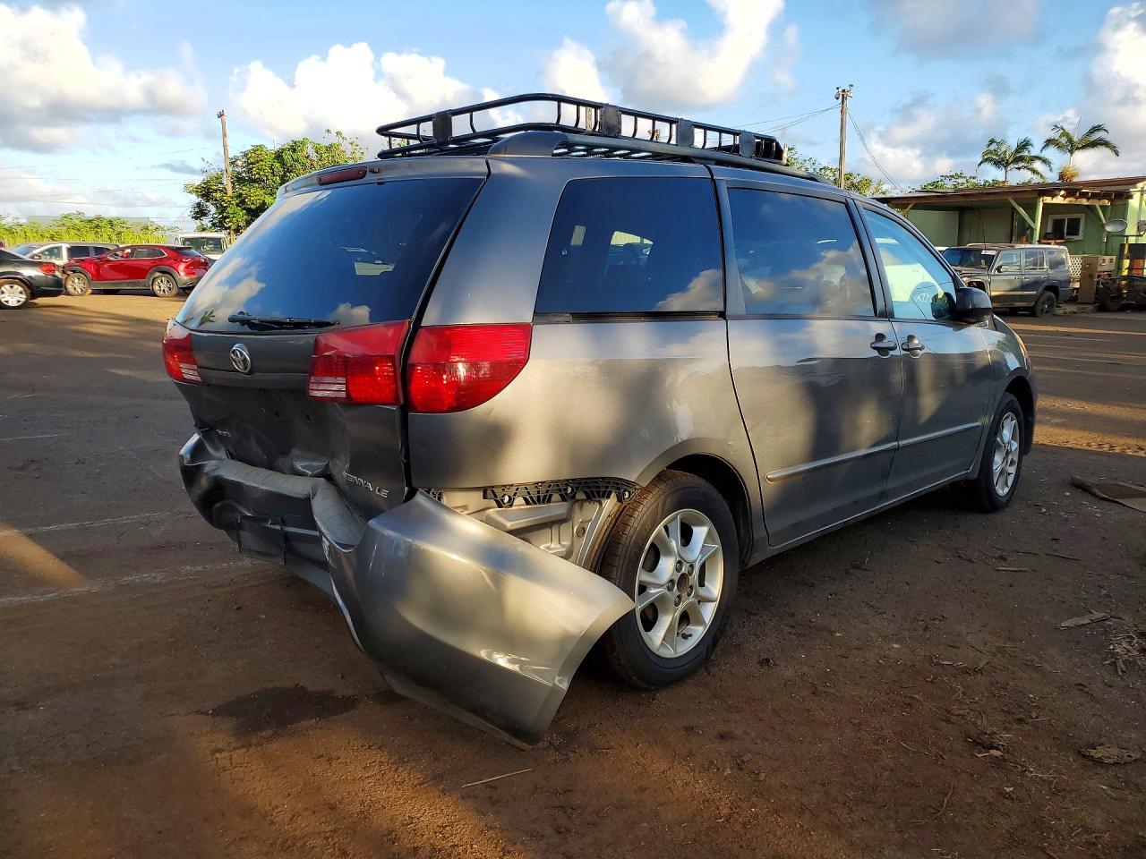 2005 Toyota Sienna Ce 7 Passenger - Image 3