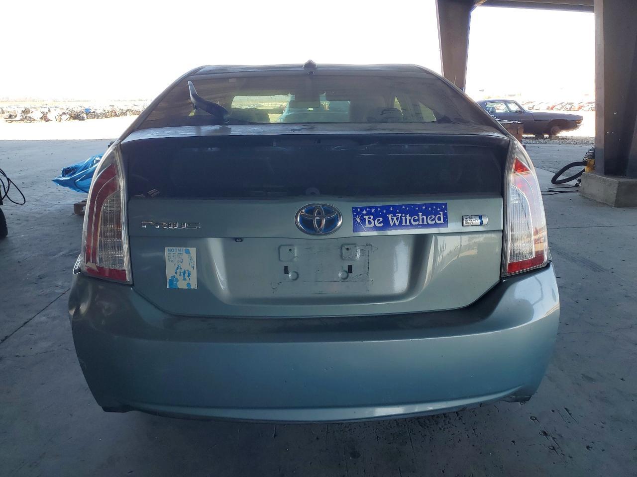 2013 Toyota Prius Three - Фото 6