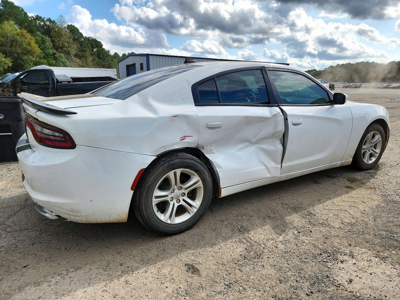 2020 Dodge Charger Sxt - Image 3