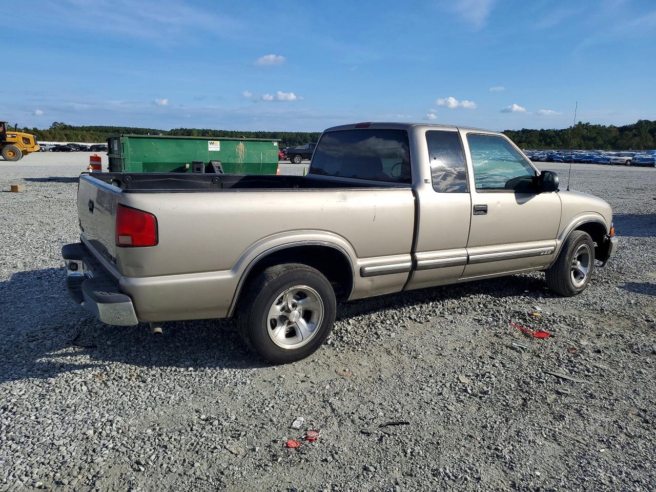 2000 Chevrolet S Truck S10 - Image 3