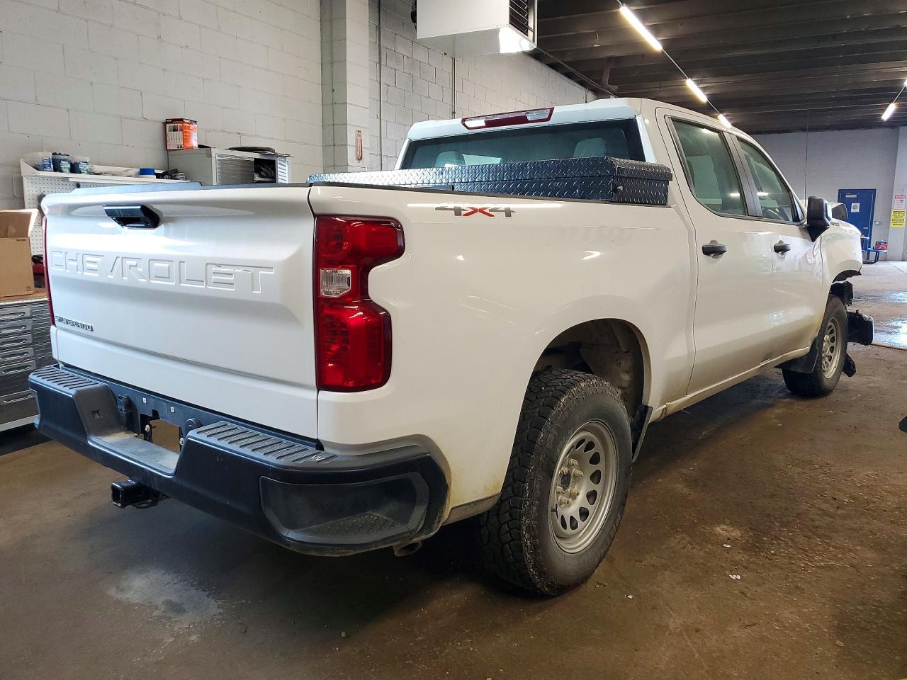 2024 Chevrolet Silverado K1500 - Image 3