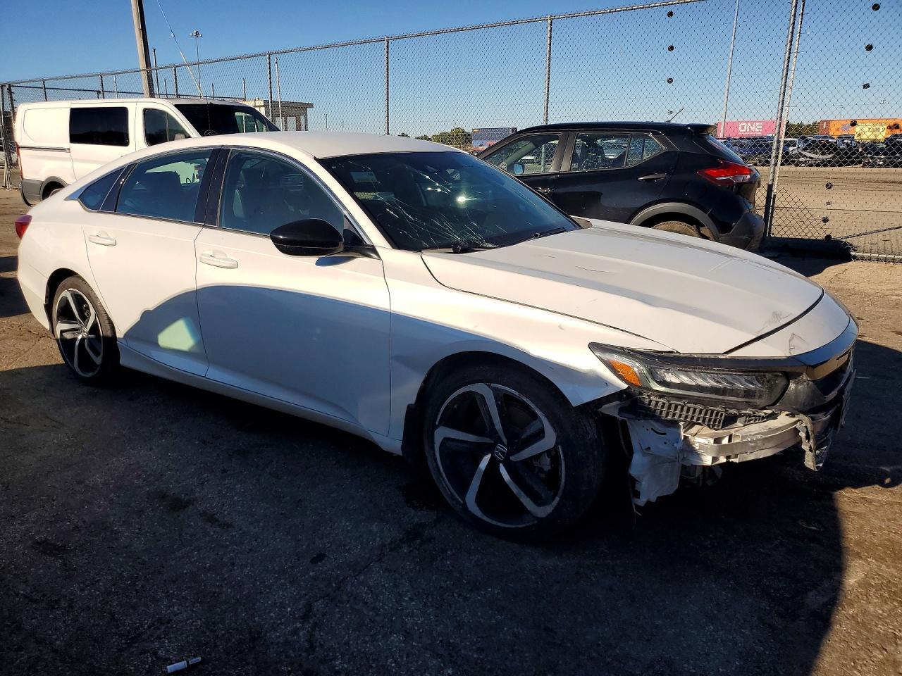 2022 Honda Accord Sport - Image 4