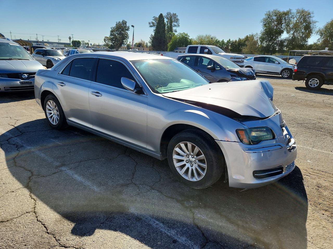 2014 Chrysler 300 - Image 4