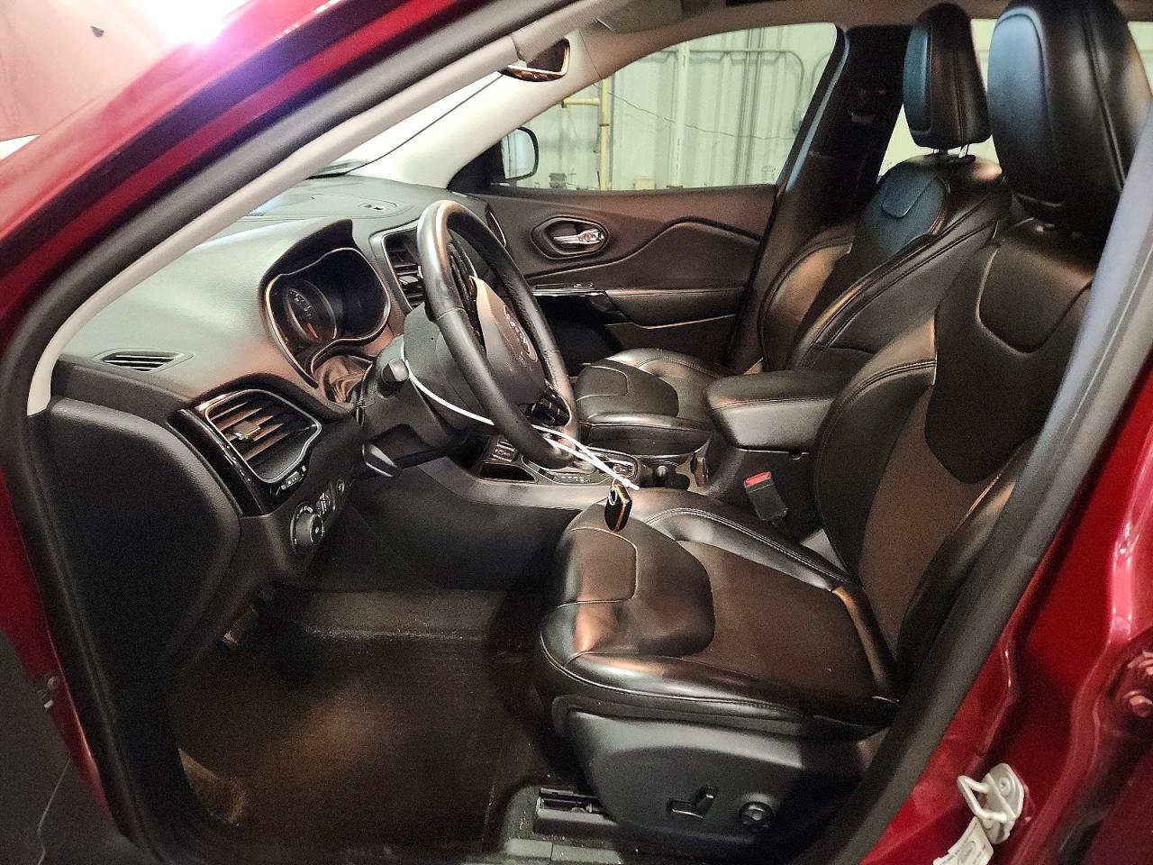 2019 Jeep Cherokee Latitude Plus - Image 7