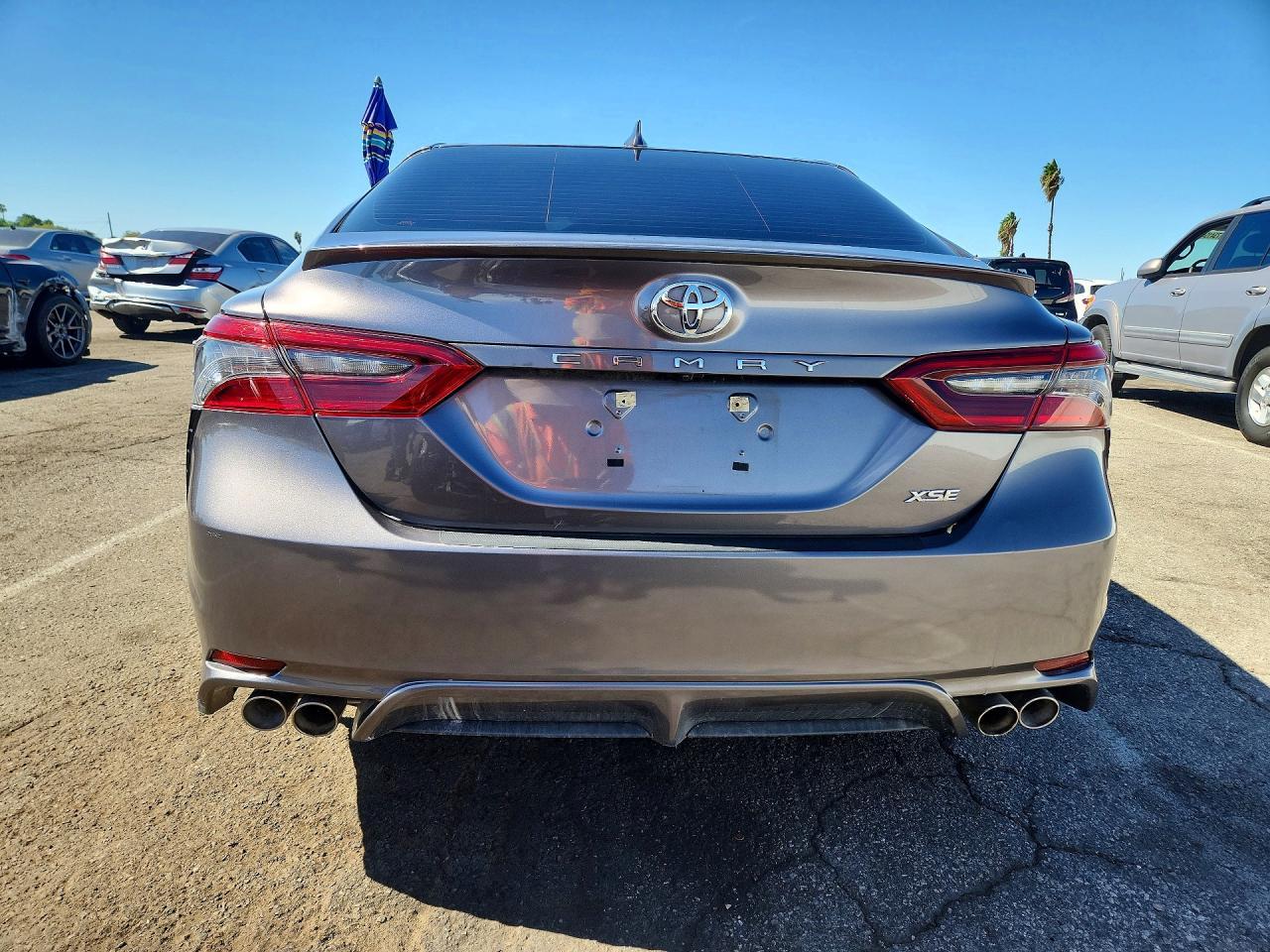 2021 Toyota Camry Xse - Фото 6